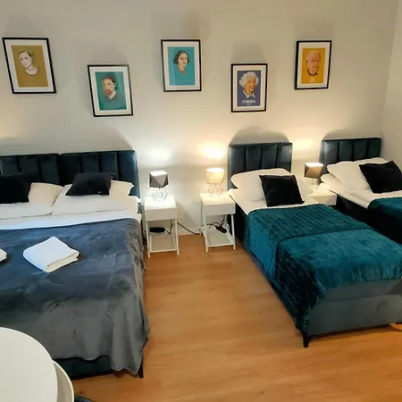 Hugo Vip Apartment