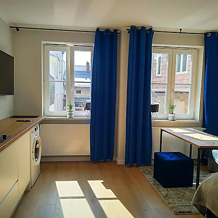 Hugo Vip Apartment *