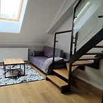 Hugo Vip Διαμέρισμα *
